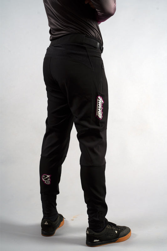MINIMAL BLACK PINK PANTS