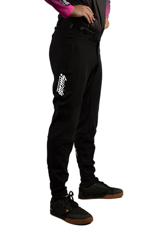 MINIMAL BLACK GRAFFITI PANTS